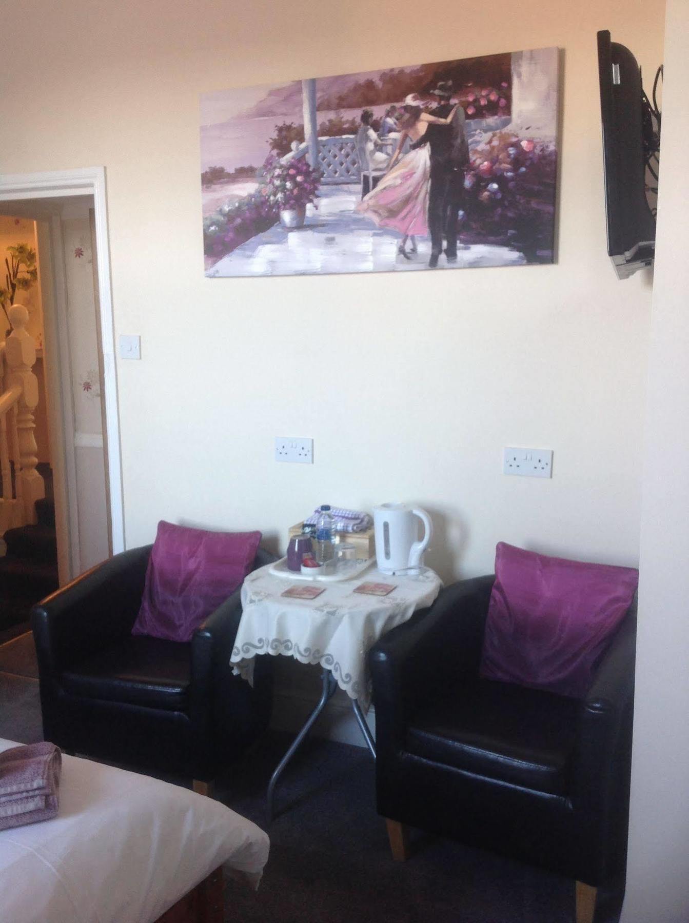 Cleasewood Guest House Great Yarmouth Exterior foto
